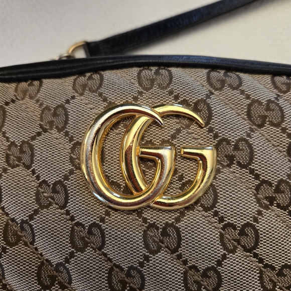 Gucci Marmont Beige and Black Crossbody Bag with Gold Logo - Picture 4 of 14